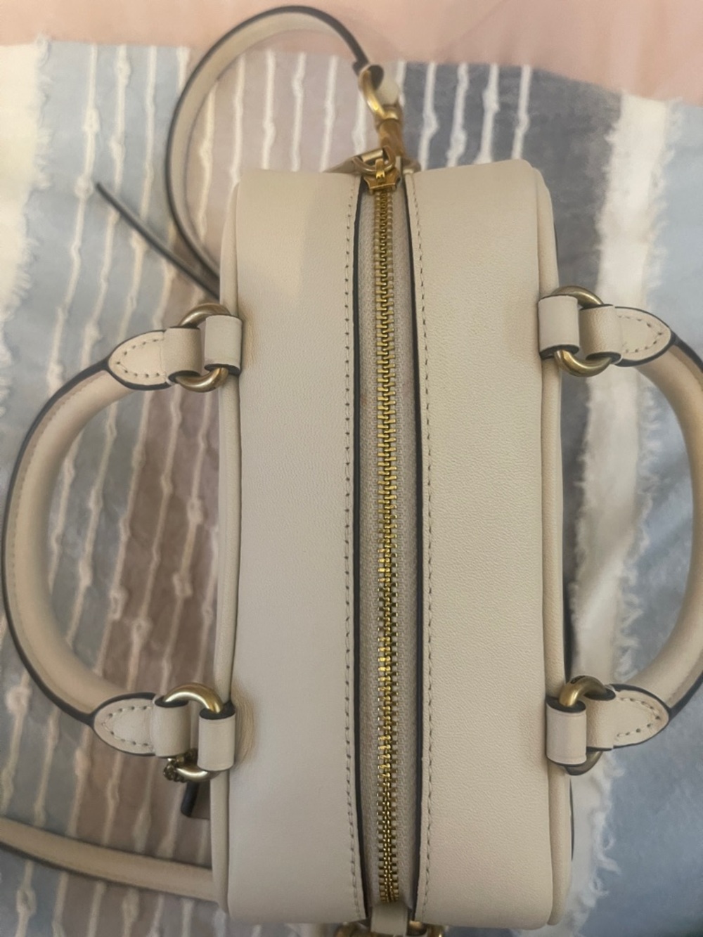 Coach Cream Leather Satchel mini  with Gold Grommets - Picture 14 of 16